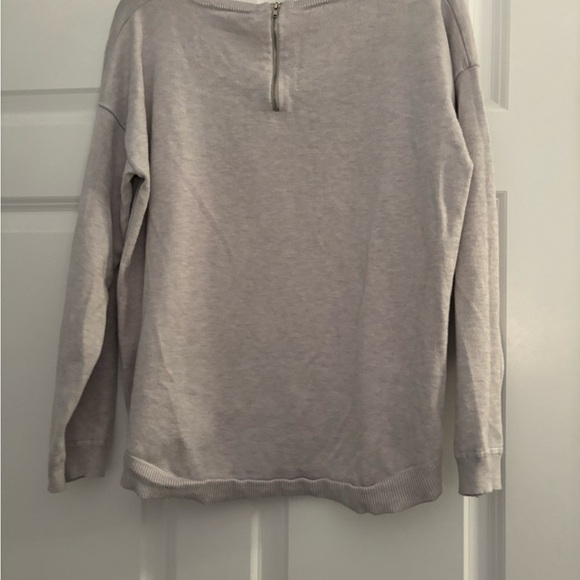 Cable & Gauge Light Gray Sweater - Picture 3 of 4